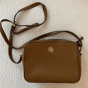 TORY BURCH  | Tan Double Zip Crossbody Bag